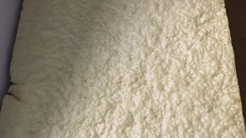 屋顶防水材料施工步骤详解：从基层处理到成品保护