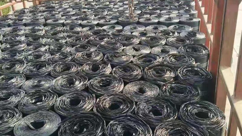 自粘与热熔：揭秘防水卷材品牌选择背后的技术奥秘